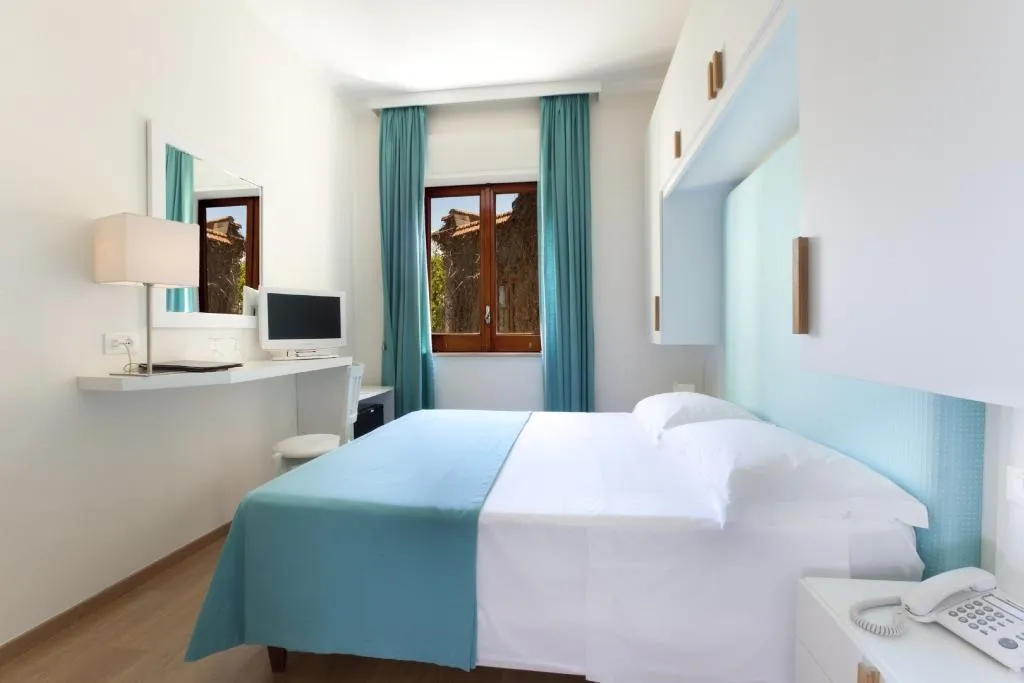 Double or Twin ECONOMY Room, Hotel Regina Sorrento, Naples