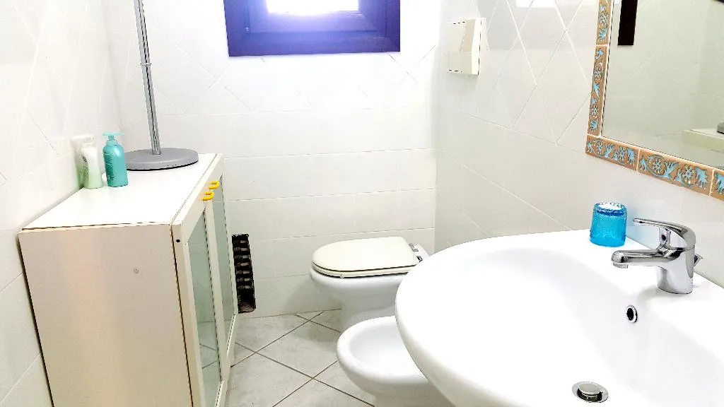 APARTMENT CAPACITY 4 Room, Residence L'Ancora, Cagliari