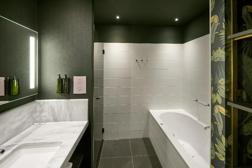 JUNIOR SUITE CAPACITY 2 Room, Van der Valk Hotel Amsterdam - Amstel, Amsterdam