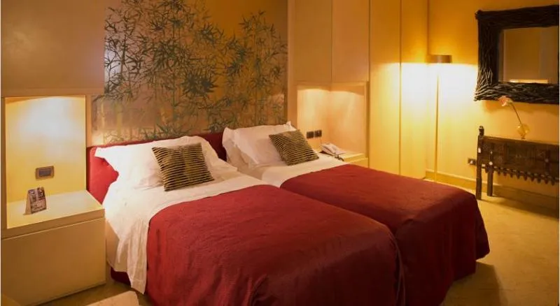 DOUBLE DELUXE Room, Romano Palace, Catania