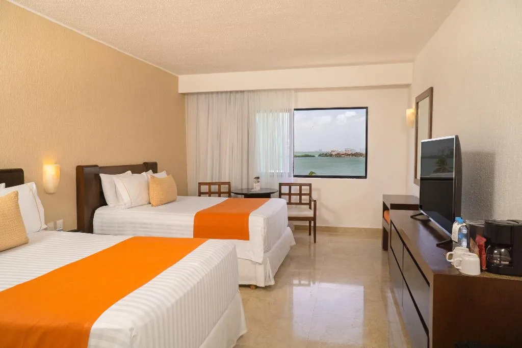 DOUBLE LAGOON VIEW Room, Flamingo Cancun All Inclusive, Cancun Area
