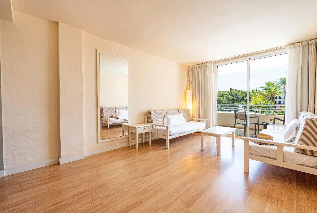 JUNIOR SUITE CAPACITY 1 Room, Intelier Rosella, Majorca