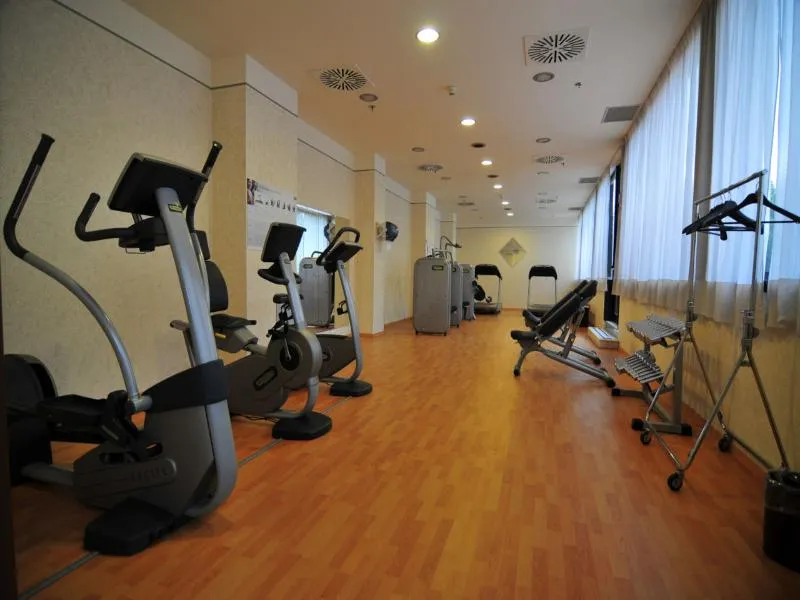 Sports and Entertainment, Radisson Blu Hotel Florence, Florence