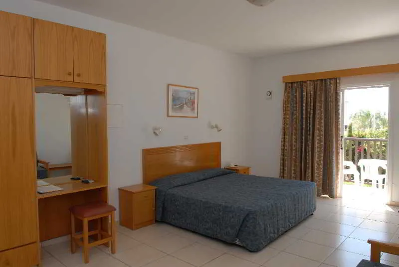Room, Maistros Hotel Apartments, Cyprus