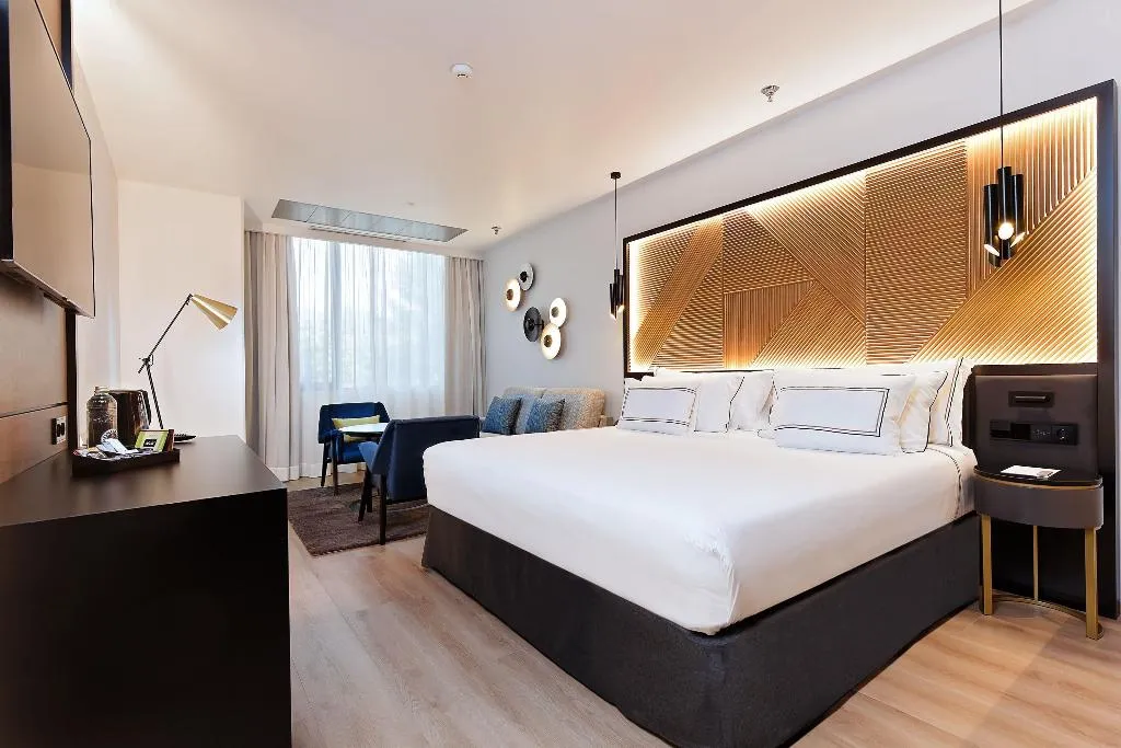 Double or Twin PREMIUM Room, Melia Avenida America, Madrid