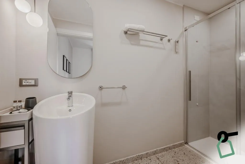 DOUBLE GARDEN VIEW KING BED Room, Hotiday Venezia Cape, Venice