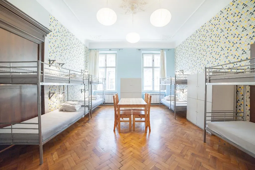 Bed in dormitory CAPACITY 8 WITH SHARED BATHROOM Room, Dizzy Daisy Hostel, Krakow