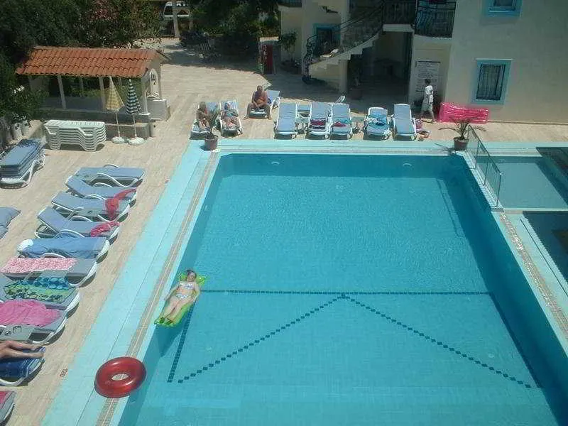 Pool, Merve, Bodrum