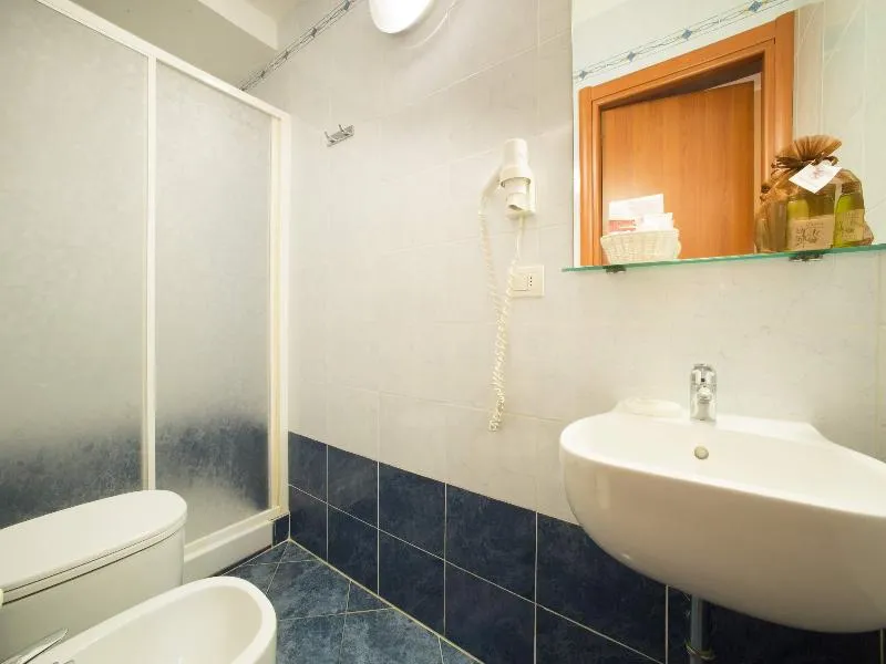 Room, Albergo Montreal, Florence