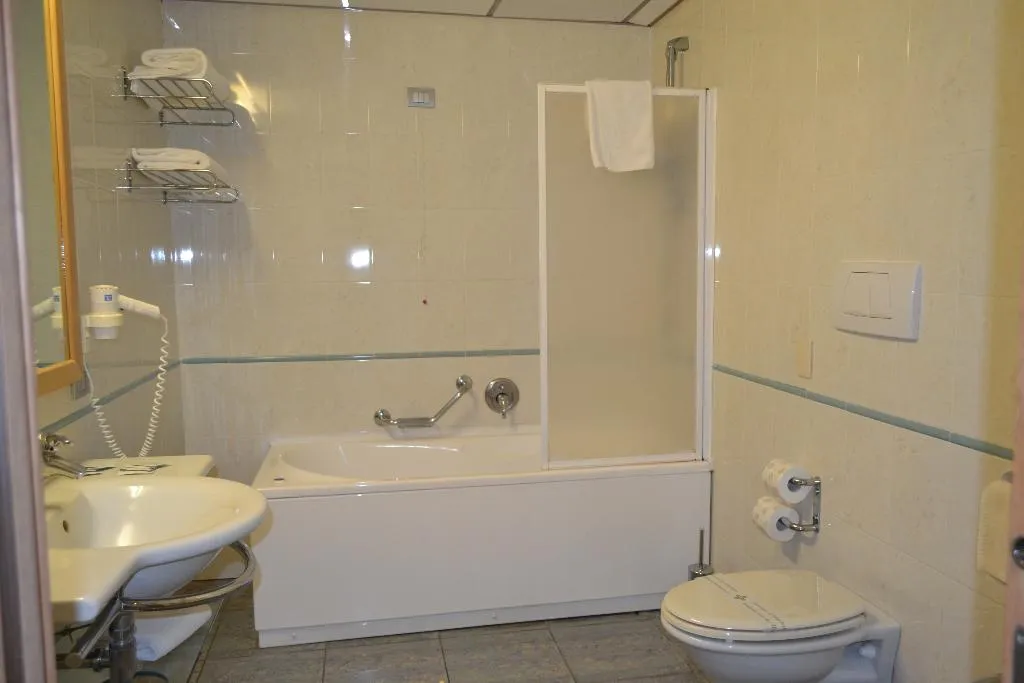 TRIPLE STANDARD Room, Marina Palace Hotel Spa & Congress Hall, Catania