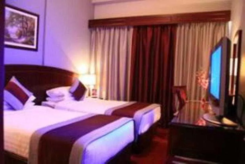 Room, Broadway, Dubai