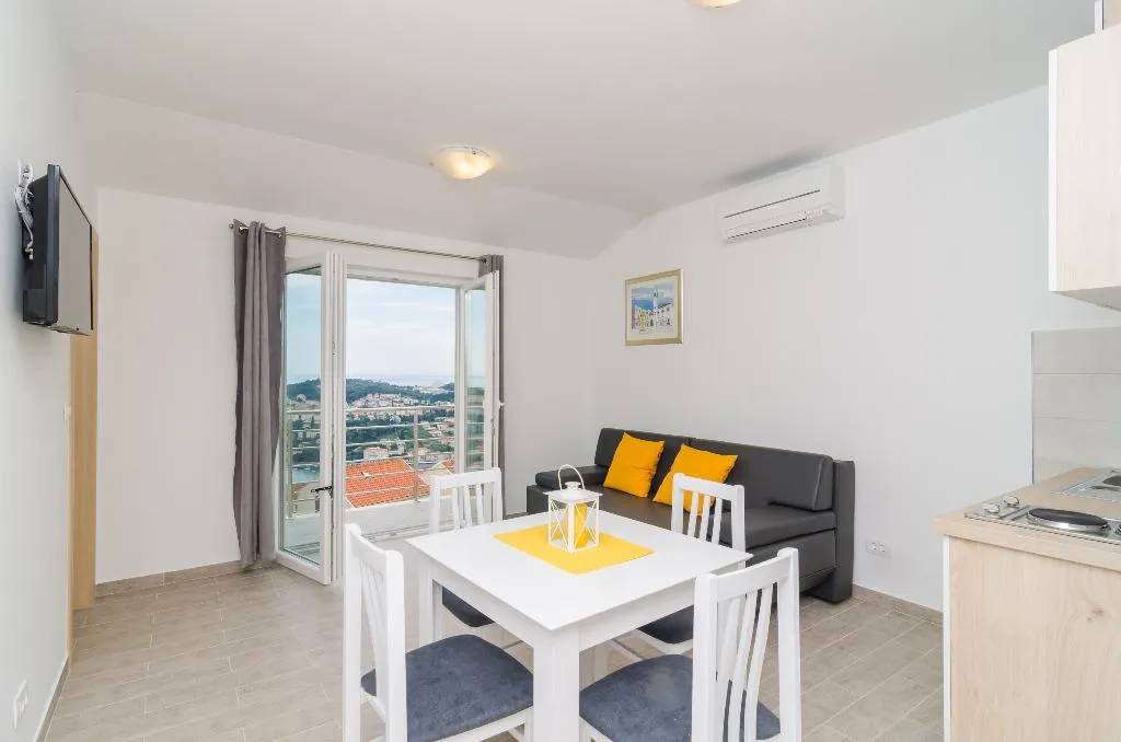 APARTMENT TWO BEDROOMS Room, Apartments Villa Dadic, Dubrovnik