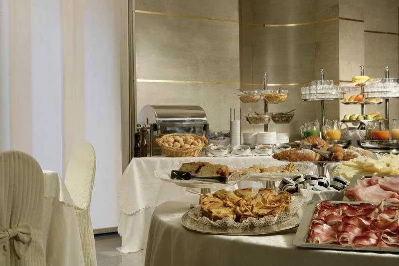 Restaurant, Hilton Garden Inn Padova City Centre, Venice