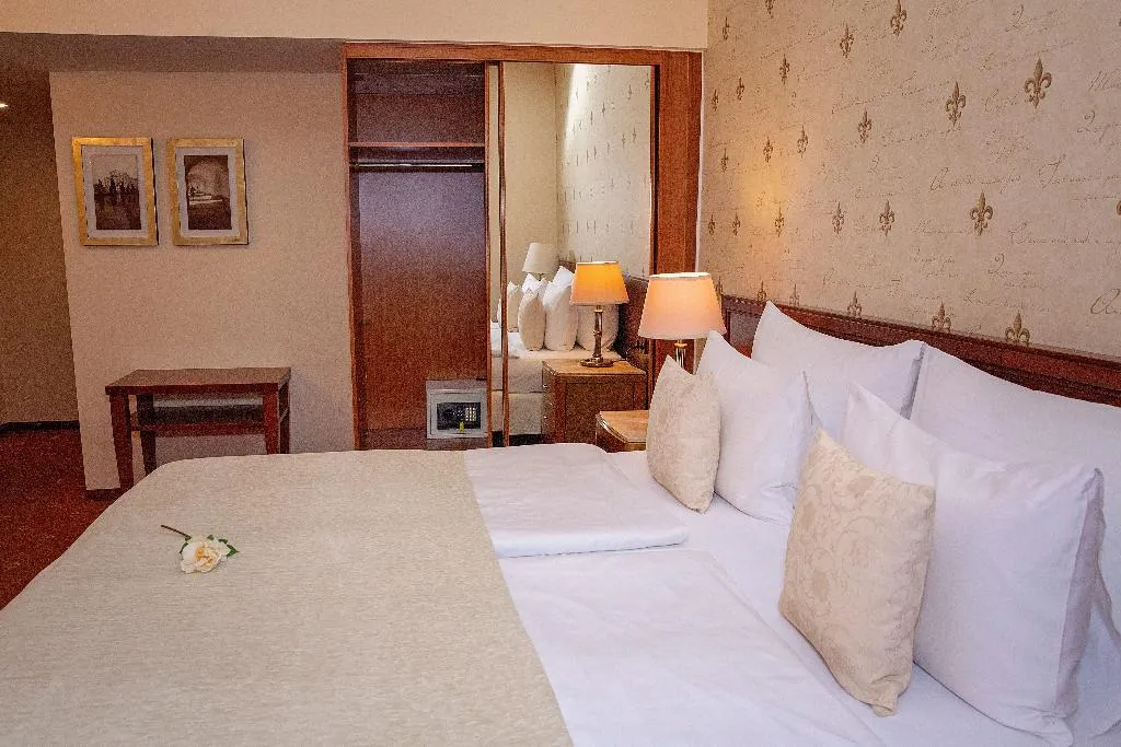 DOUBLE SUPERIOR Room, Fleur De Lis Hotel, Prague