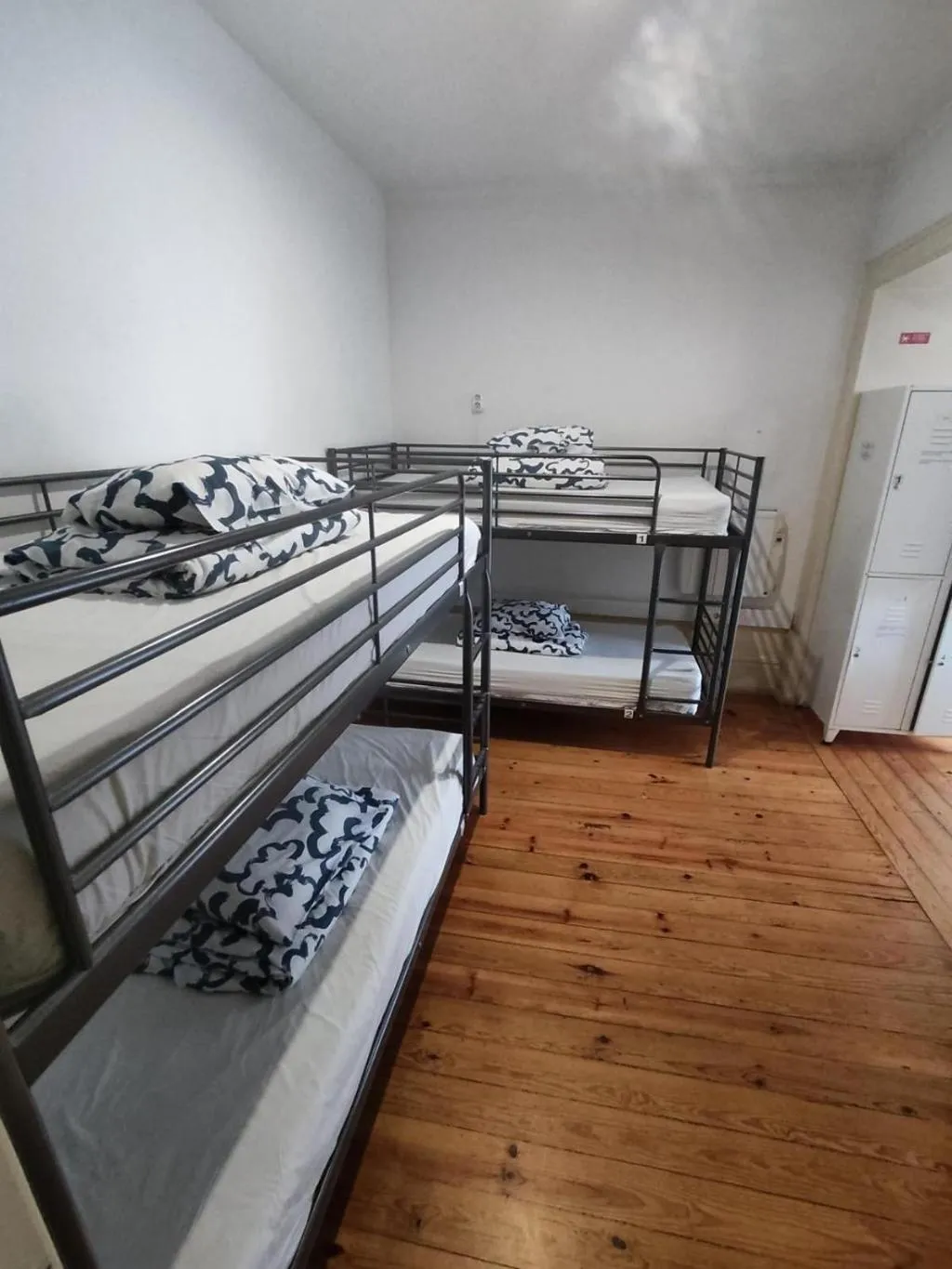 General view, O2 Hostel, Porto