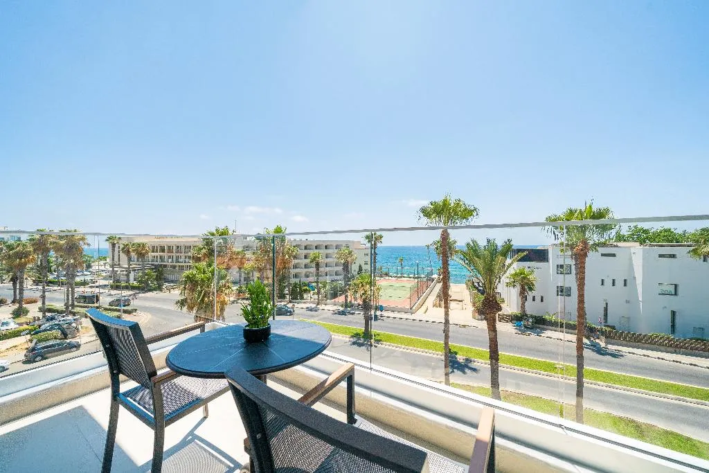STUDIO DELUXE SEA VIEW Room, Waterside, Cyprus