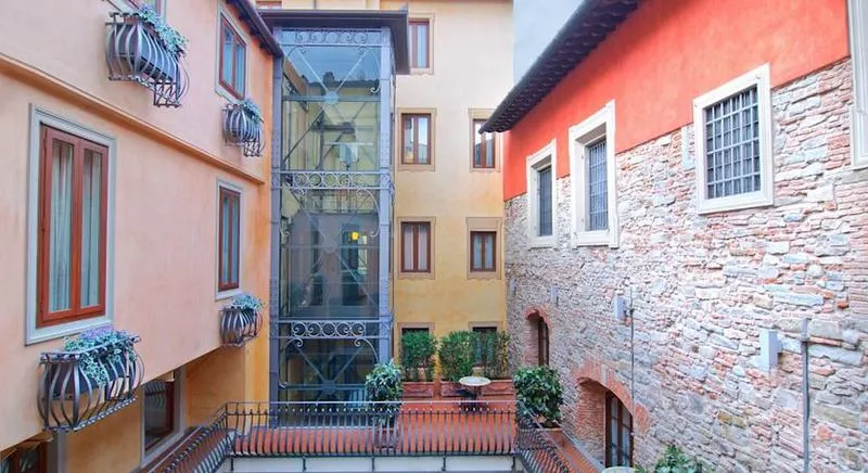 General view, Alba Palace, Florence