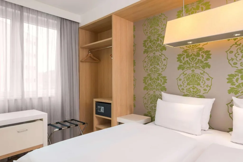 DOUBLE SINGLE USE STANDARD Room, NH Berlin Potsdamer Platz, Berlin