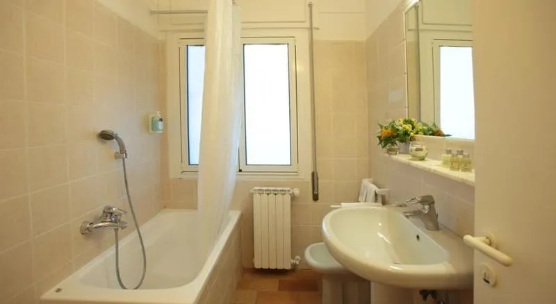 TWIN STANDARD Room, Venezia 2000, Venice