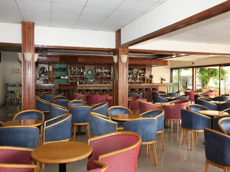 Bar, Veronica, Cyprus