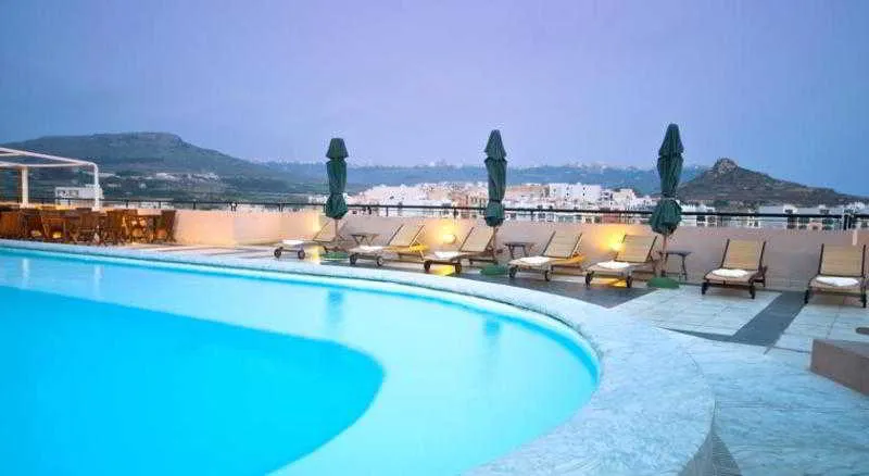 Pool, Calypso, Gozo