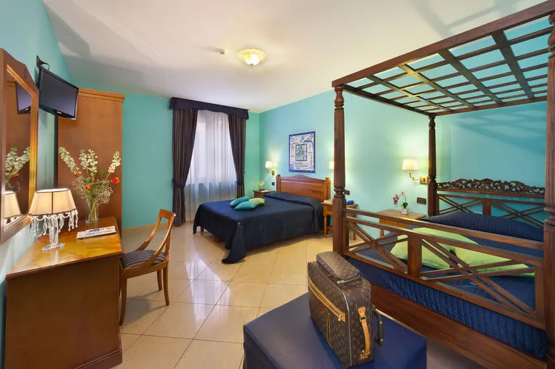 Room, Ulisse Deluxe Hostel, Naples