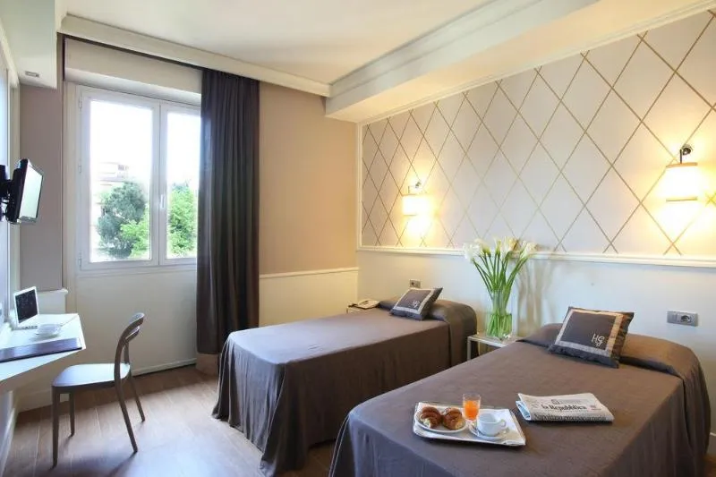 TRIPLE STANDARD Room, Golf Firenze Hotel, Florence