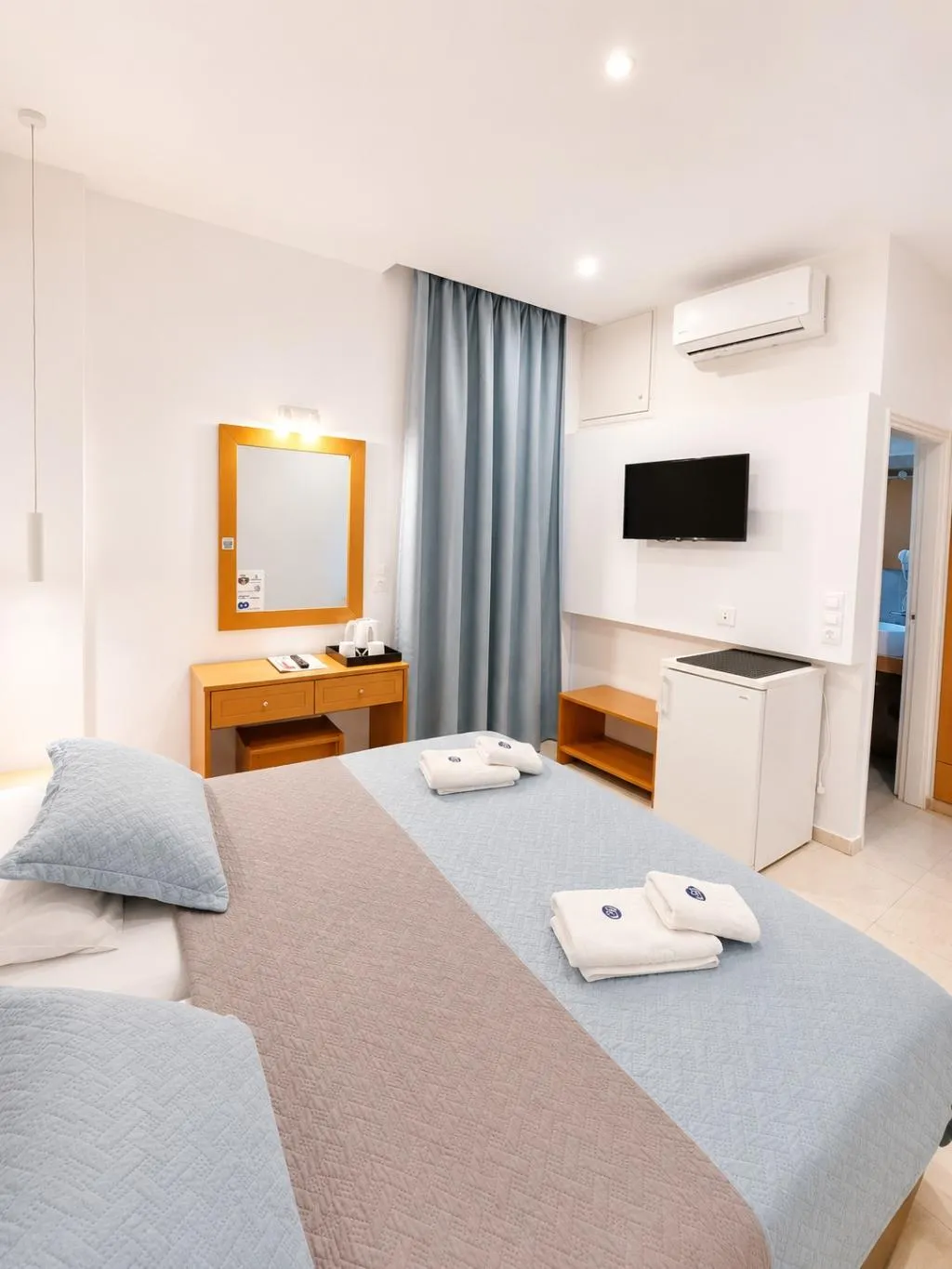 Double or Twin SUPERIOR ONE BEDROOM Room, Castro Hotel, Crete