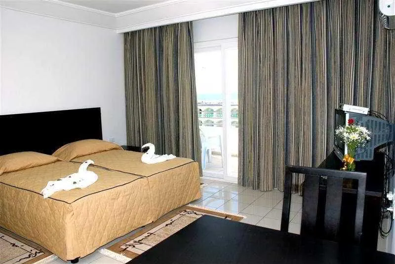 TRIPLE STANDARD Room, Le Monaco Hotel & Thalasso, Tunisia