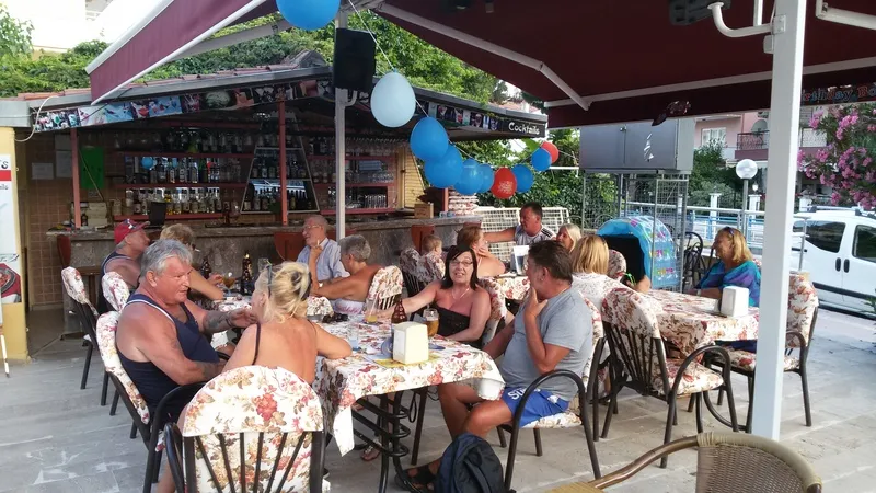 Restaurant, Family Apart, Dalaman