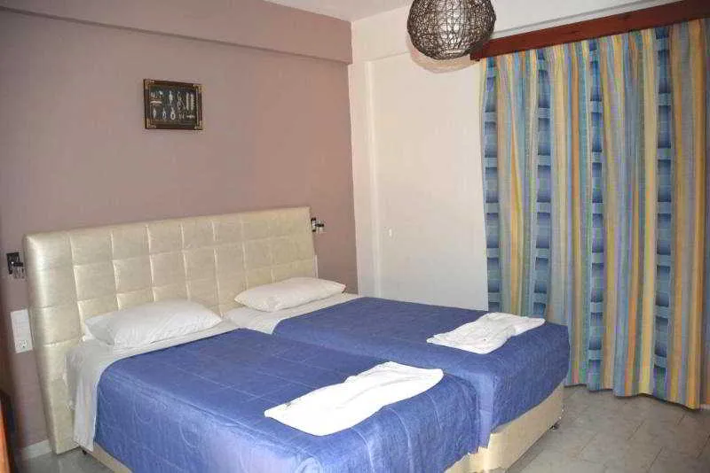 Room, The Wave, Corfu