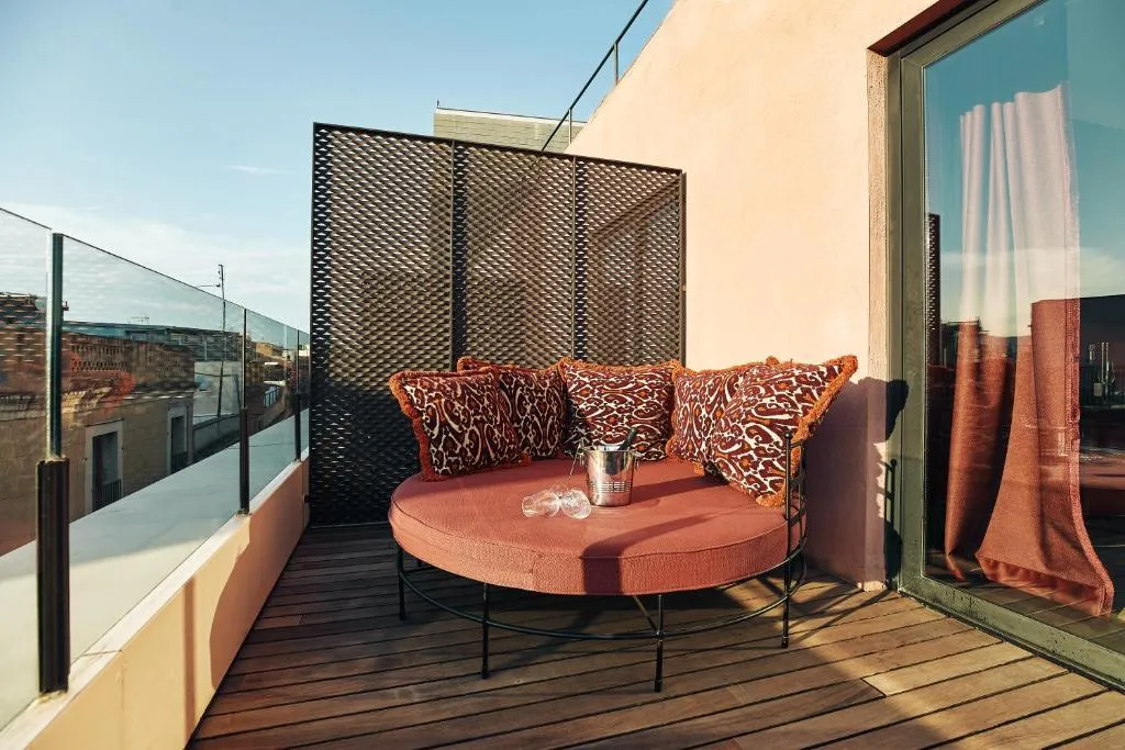 DOUBLE SINGLE USE DELUXE WITH TERRACE Room, España Ocean Drive Newly Renovated, Barcelona