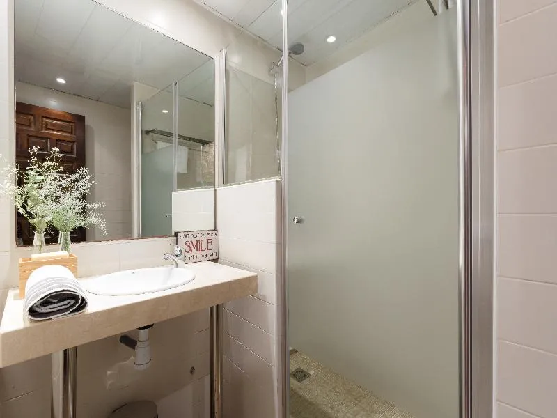 STUDIO CAPACITY 1 Room, AinB Picasso-Corders Apartments, Barcelona