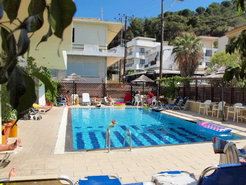 Pool, Caravel, Rhodes
