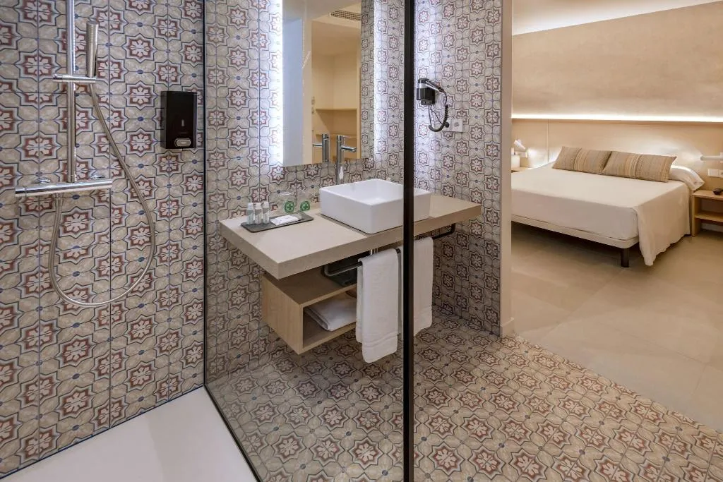 FAMILY ROOM PREMIUM Room, Hotel Alhambra, Costa Brava