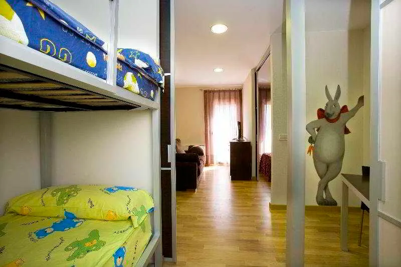 Room, La Perla, Barcelona