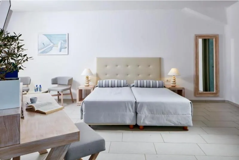 DOUBLE SUPERIOR Room, Aegean Plaza, Santorini