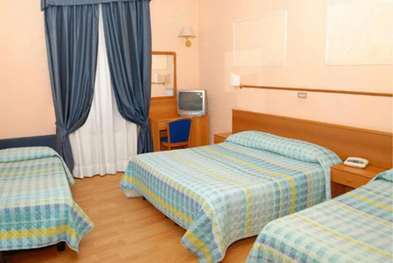 QUADRUPLE STANDARD Room, Porziuncola, Perugia