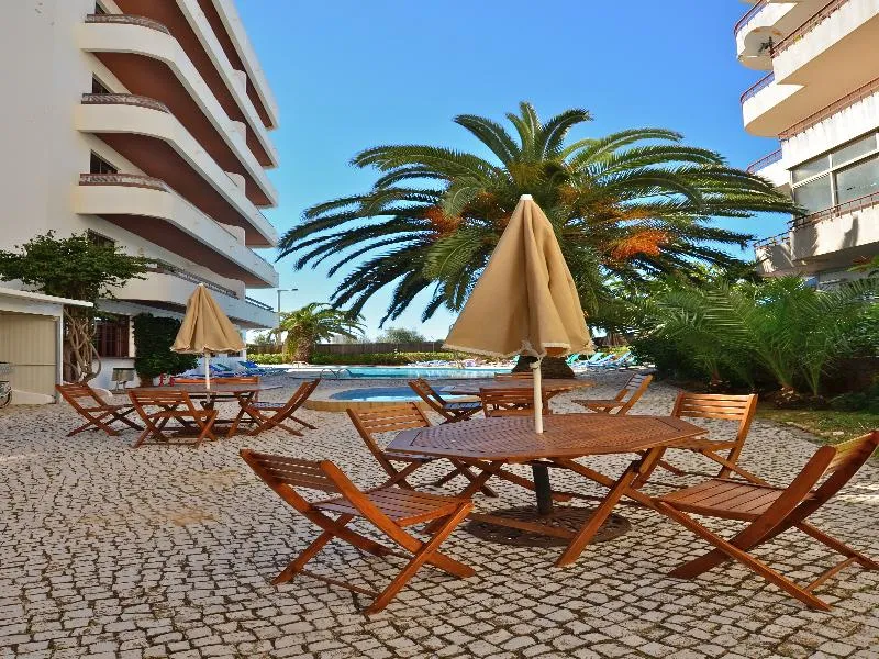 Terrace, Mirachoro Praia da Rocha, Algarve