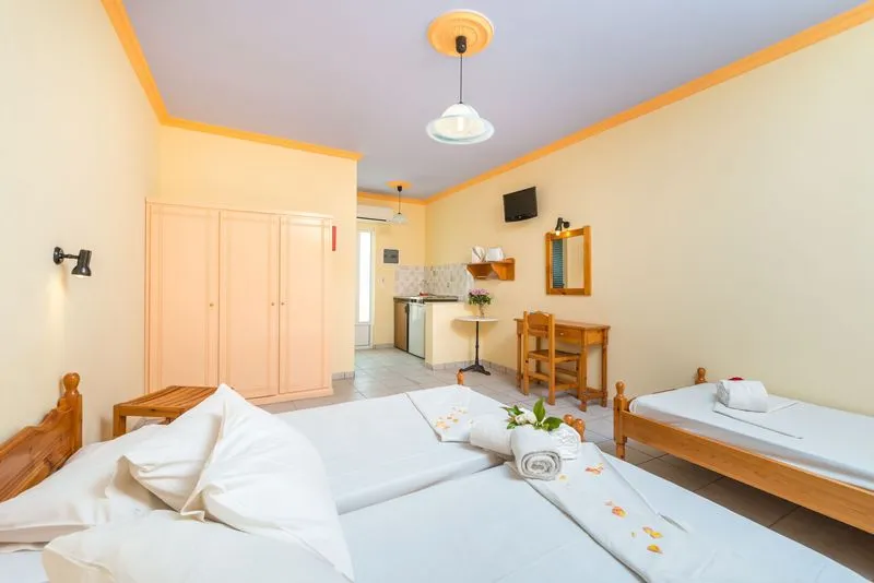 STUDIO STANDARD Room, Athina Apts, Zante