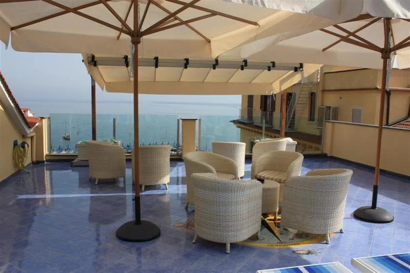 Terrace, Del Mare, Naples
