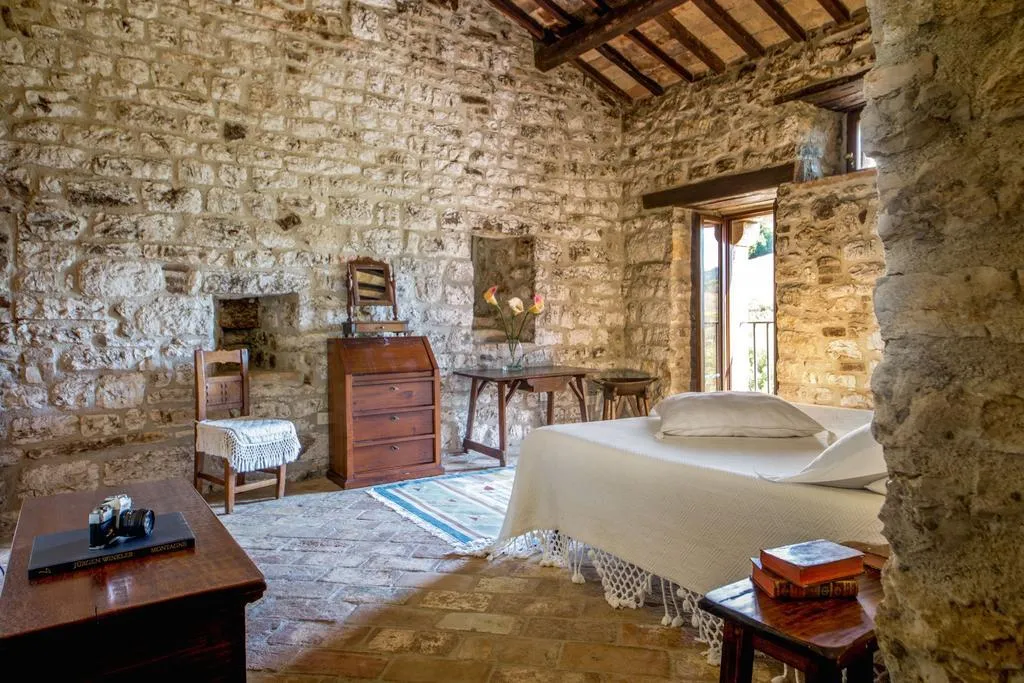 SUITE CAPACITY 4 Room, Castello Valenzino, Perugia