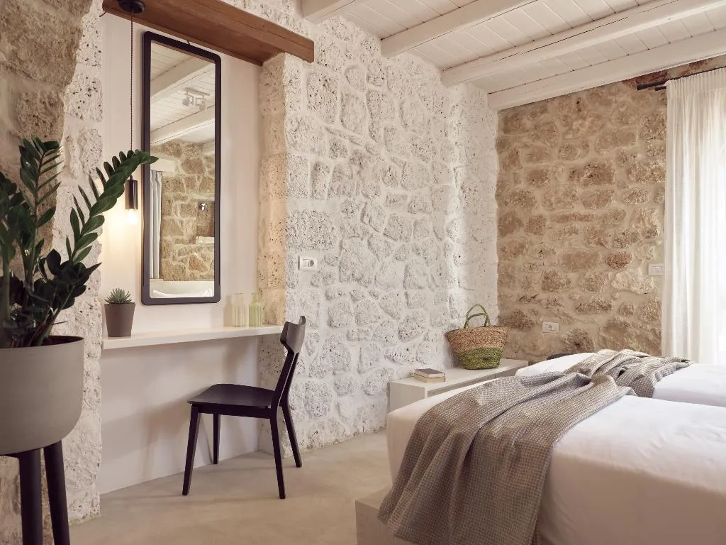 VILLA FOUR BEDROOMS WITH PRIVATE POOL Room, Arismari K3 Luxurious Villa, Zante