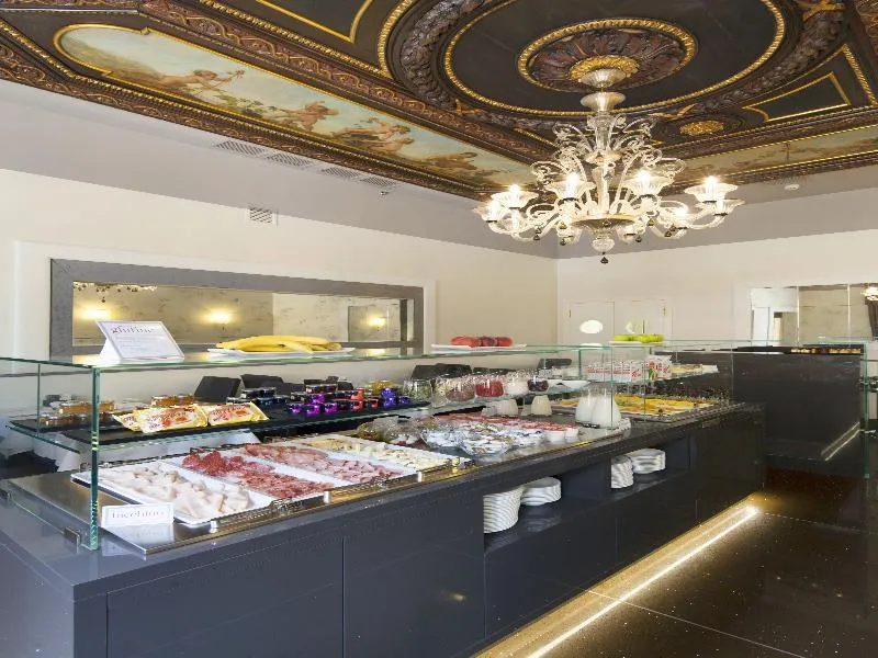 Bar, Palazzo Barocci, Venice