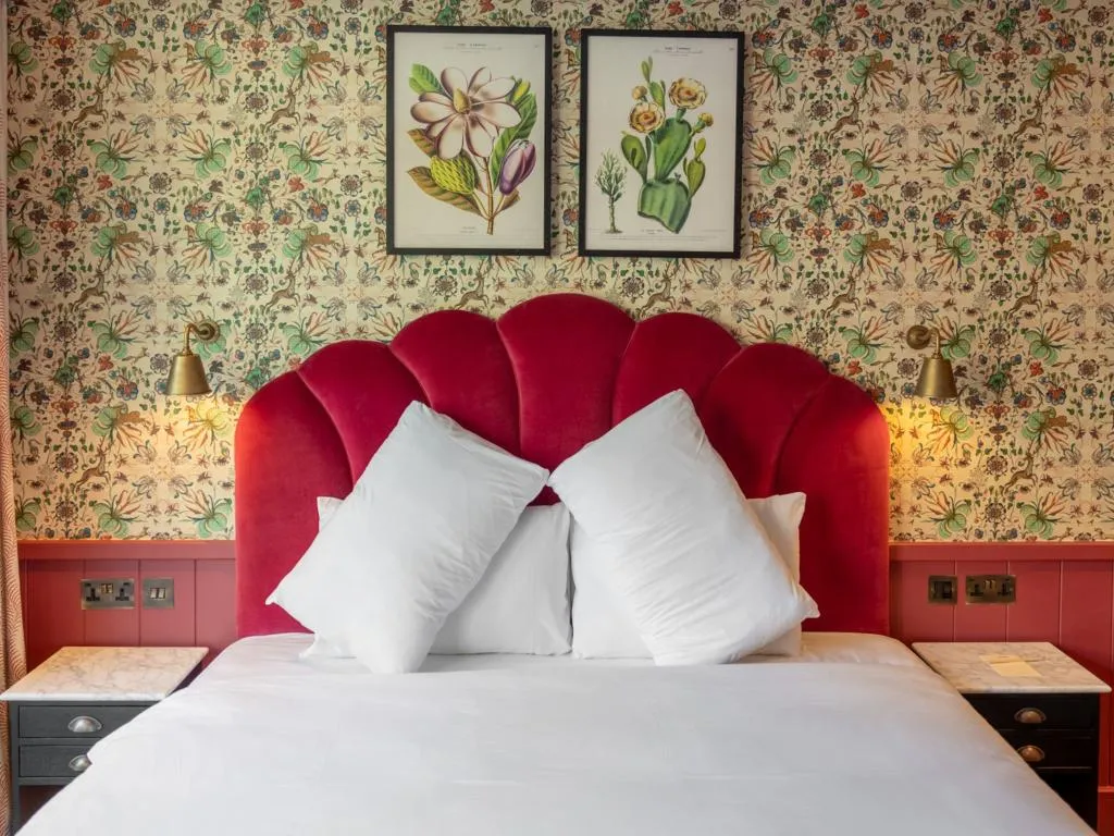 DOUBLE WITH BALCONY Room, The Dean Hotel Dublin, Dublin