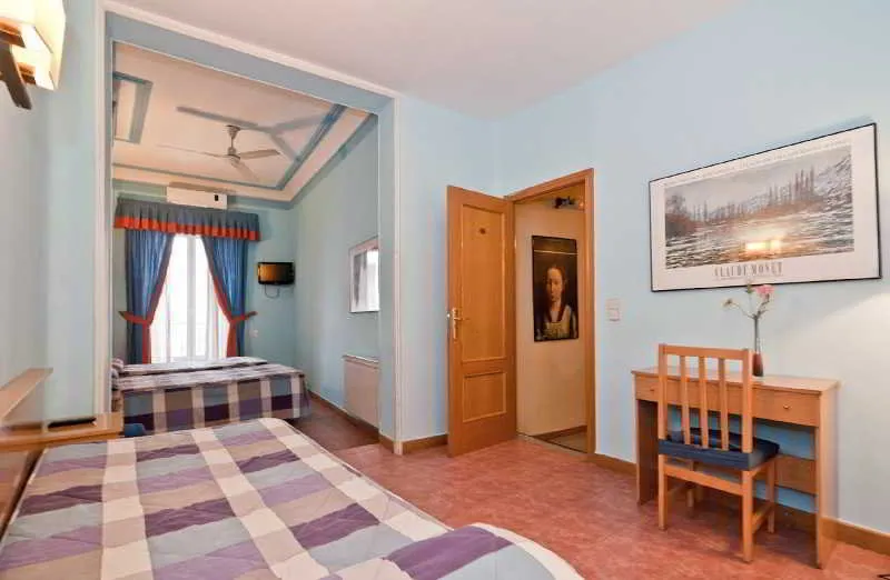 Room, Oporto, Madrid