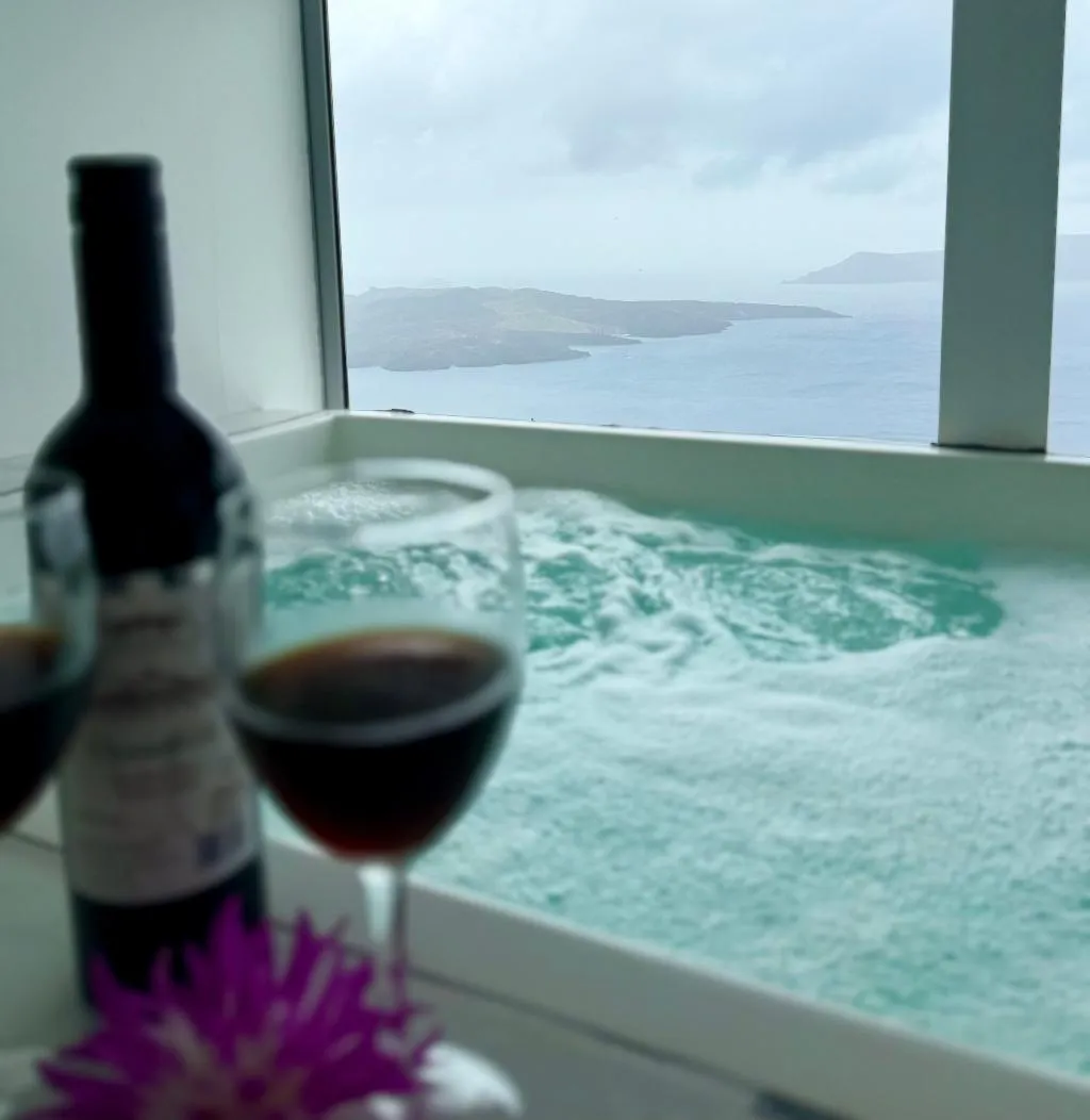 DOUBLE DELUXE Room, Caldera's Bliss Suites, Santorini