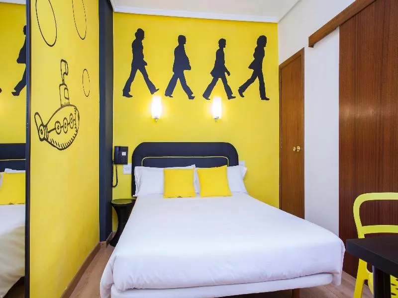 SINGLE STANDARD Room, Casual de la Música Valencia, Valencia