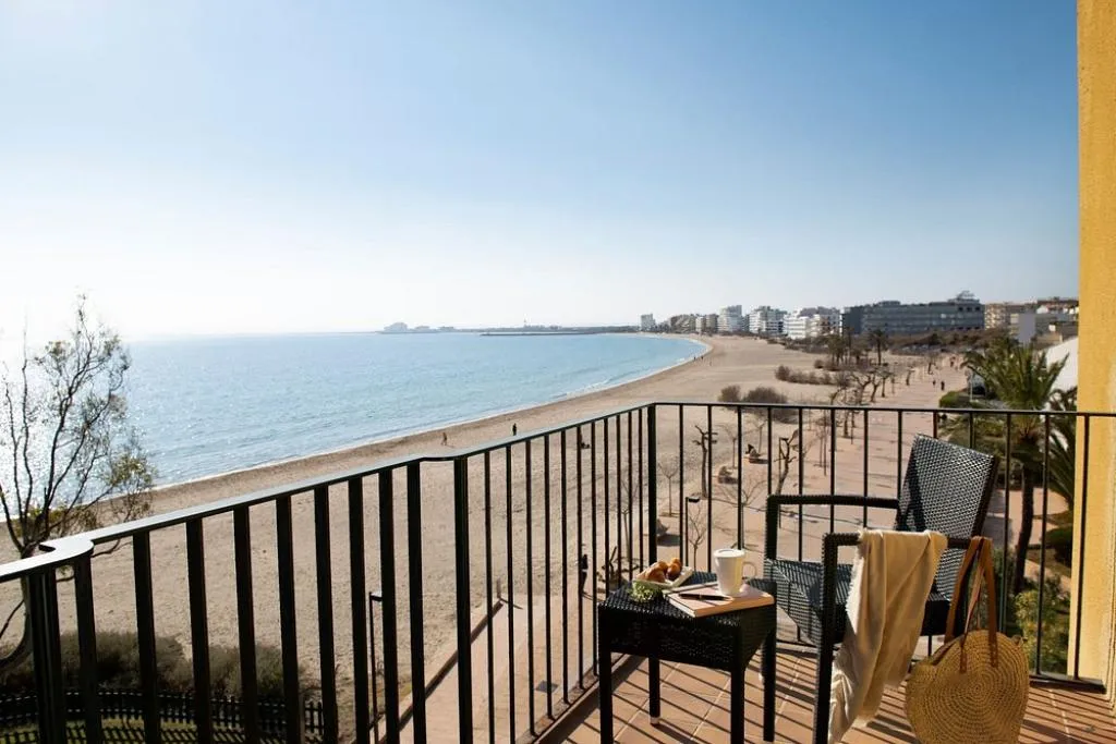 TRIPLE SIDE SEA VIEW Room, Hotel Roses Platja, Costa Brava