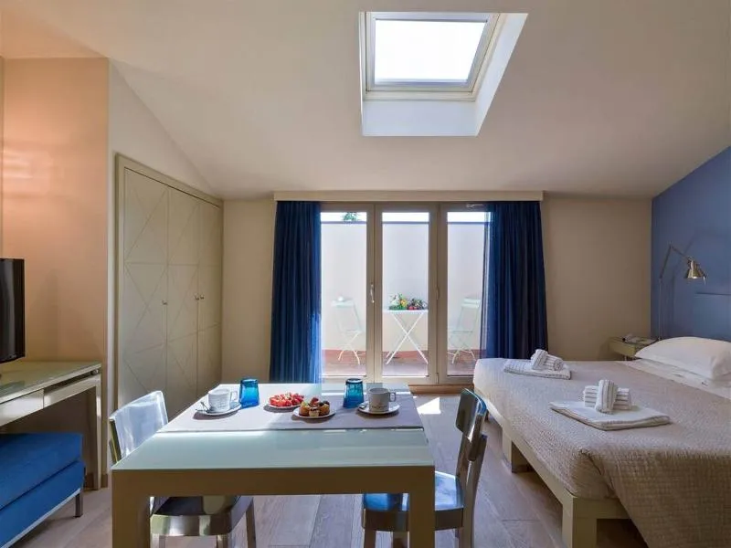STUDIO SUPERIOR Room, Popartment, Florence